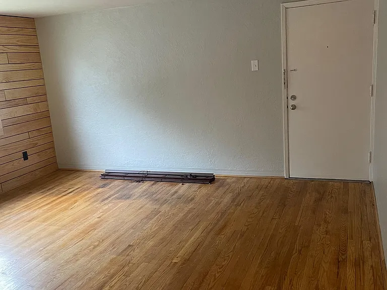 776 Cooke Dr — Photo 6