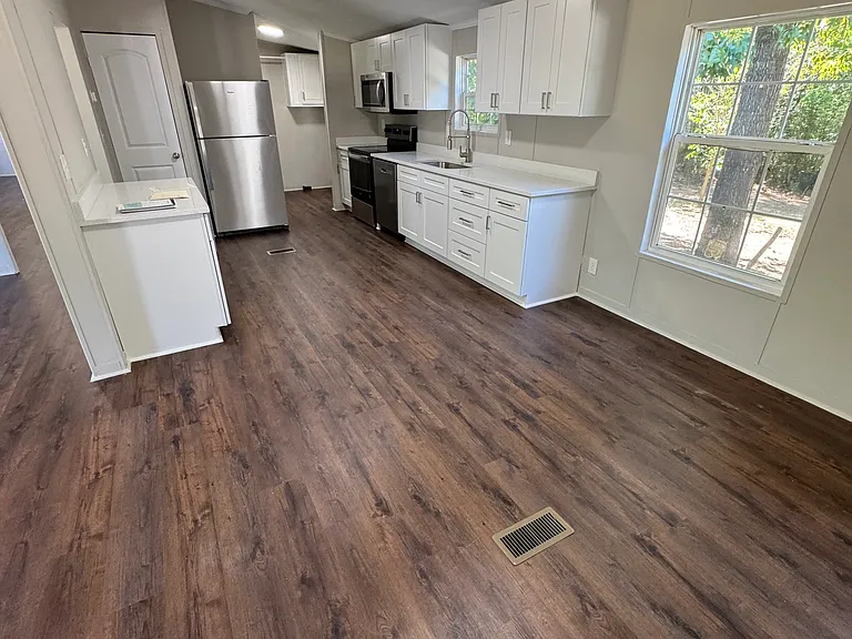 223 Barewood Dr — Photo 6