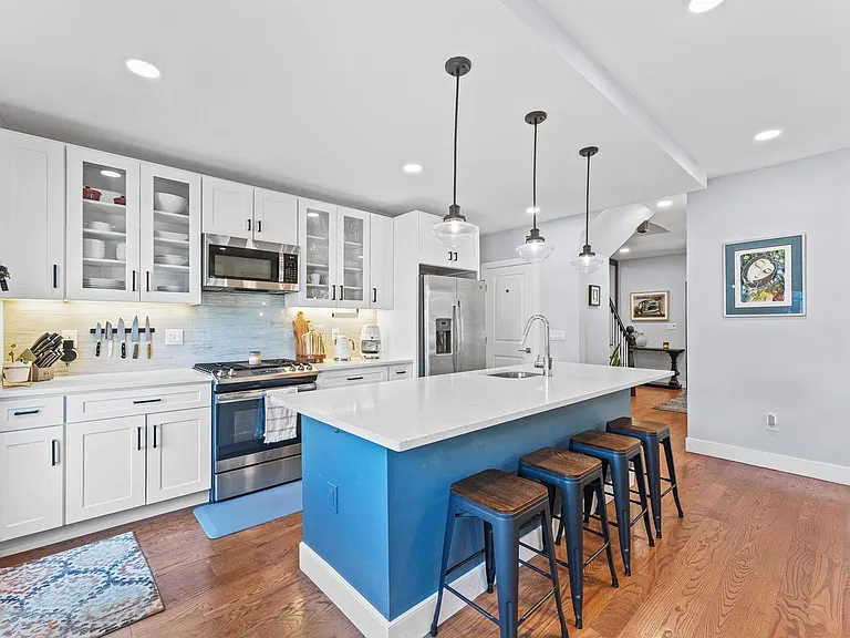 76 Condict St #HOUSE — Photo 10