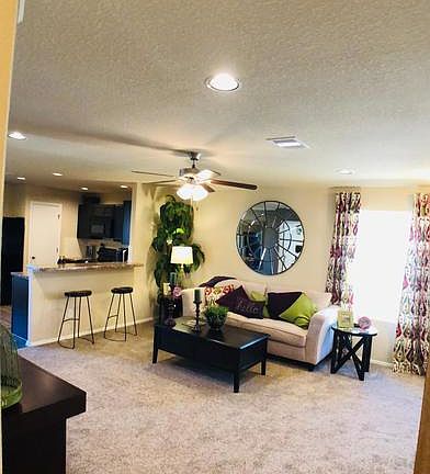 2nd image of 516 Long Leaf Dr