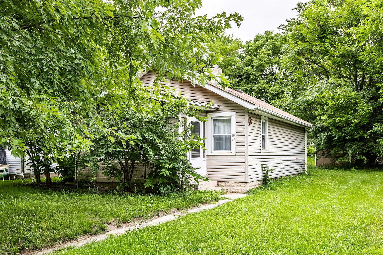 1027 N Elder Ave photo 1