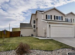 1131 Meadow Ln, Douglas, WY 82633