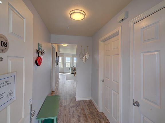2nd image of 501 Shoreview Dr