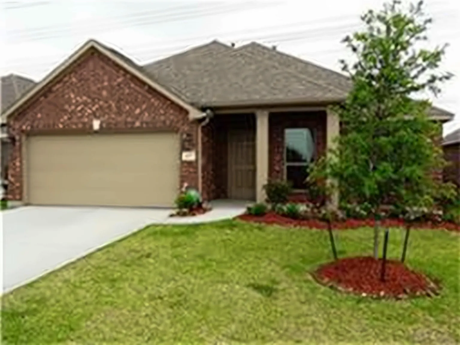 4 bed, 2.0 bath, 1928 sqft, $2,550 — Photo 1