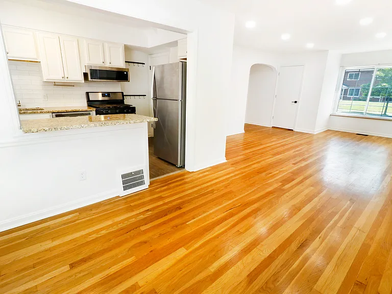 living/dining room