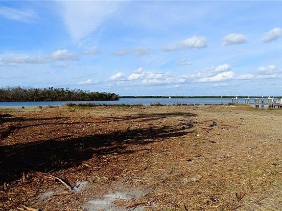 3rd image of 240 Harbor Pl Lot 12