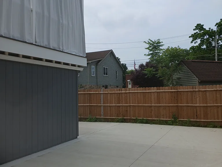 94 N Pearl St #B — Photo 3