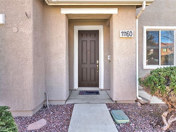 3rd image of 11160 Romola St