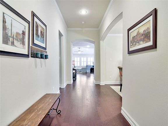 4th image of 1721 Freedom Dr