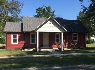 214 N Olive St, Williamsfield, IL 61489