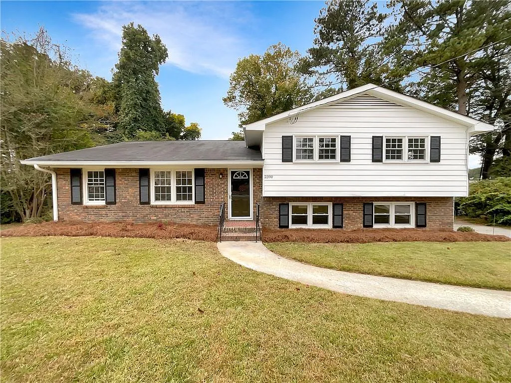 2390 Sandgate Rd photo 1