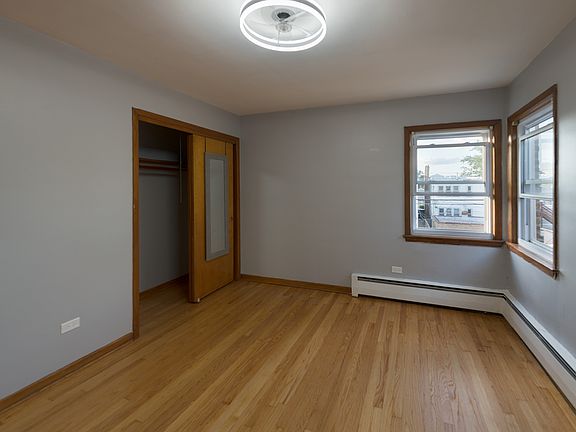 3rd image of 6316 W Belmont Ave APT 2