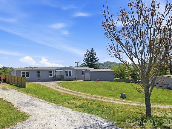3rd image of 123 Big Oak Rd