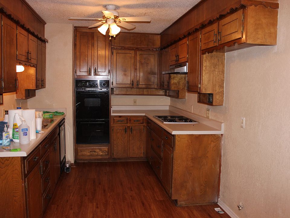 1st image of 2710 Townbluff Dr