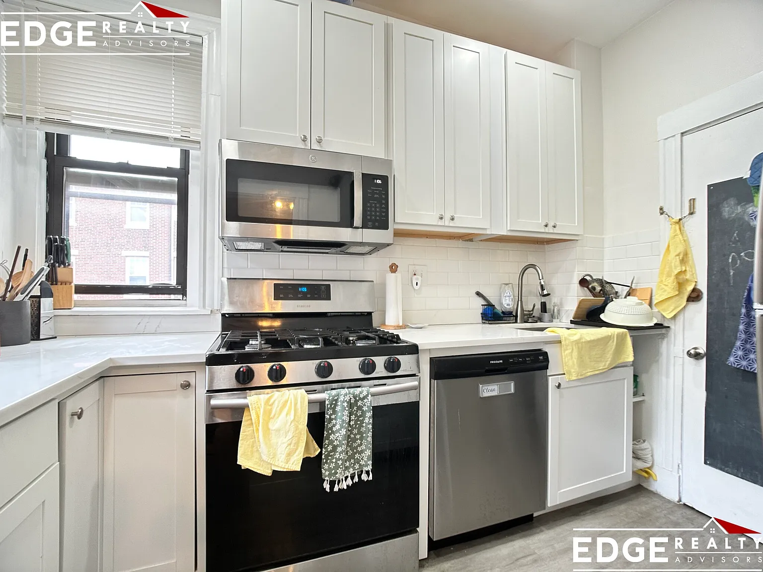 4 bed, $4,800 — Photo 2