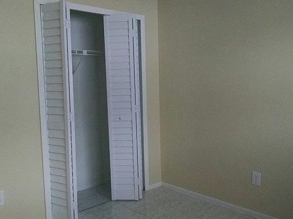 4th image of 599 Bablonica Dr