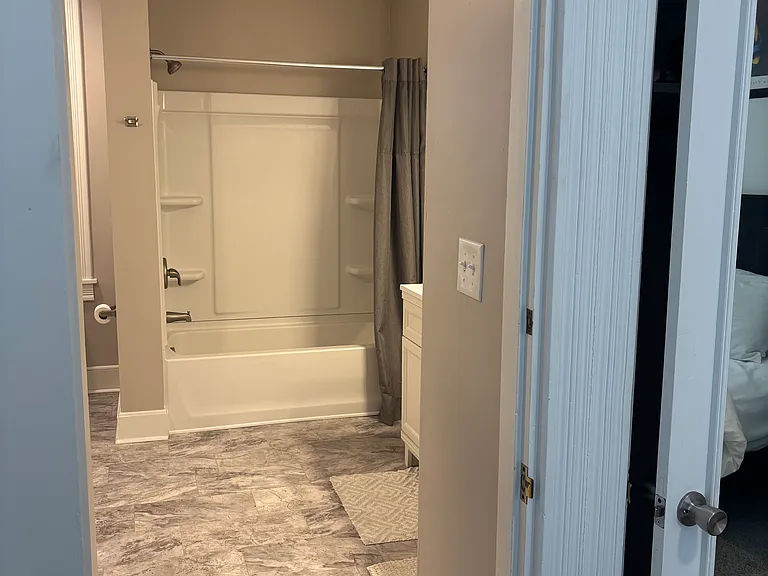 217 S Queen St #2 — Photo 29