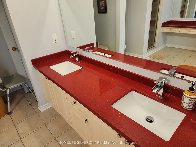 7 Valleywest Rd — Photo 15