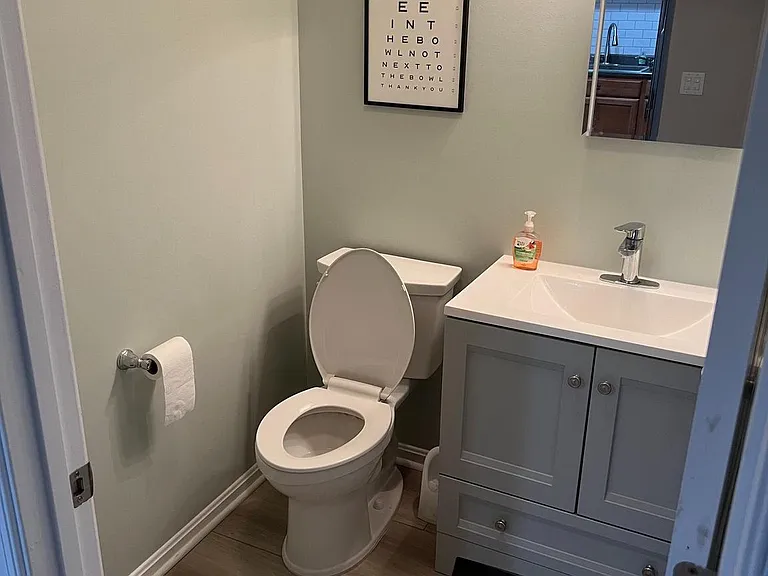 100 Parker Ave #22 — Photo 15