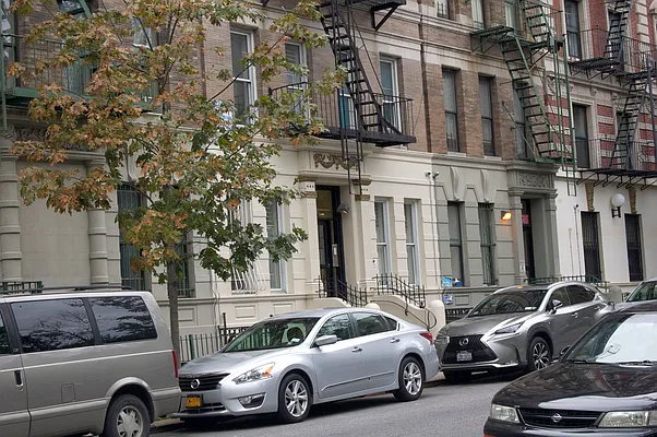 Rented by Link NY Realty | media 25