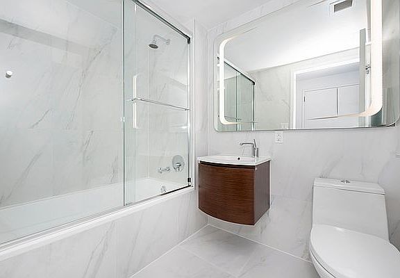 5th image of 138 E 12th St APT 3I