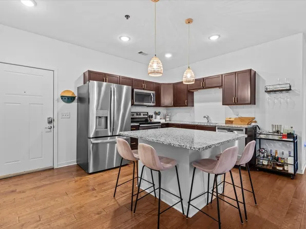 1122 Litton Ave APT 215, Nashville, TN 37216