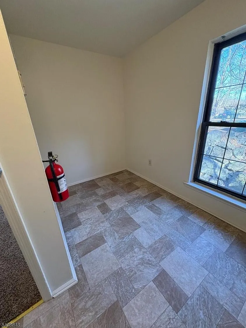 1 bed, $2,200 — Photo 3