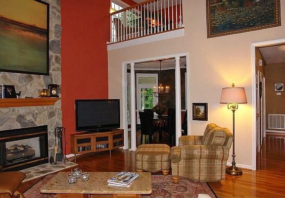 3rd image of 148 Southwood Ln