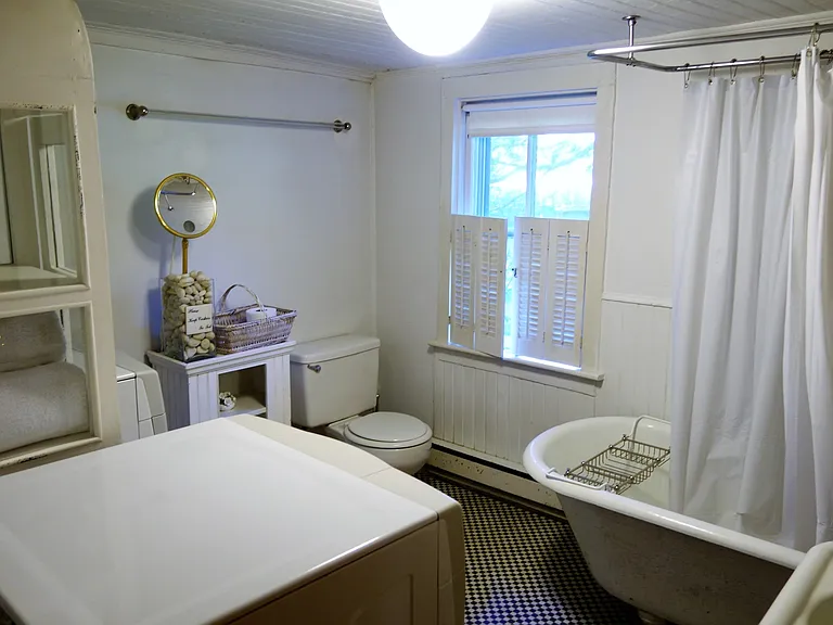 Oak Ln — Photo 7