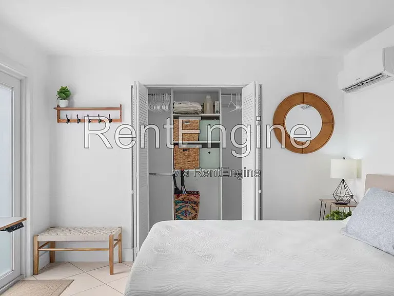 1636 NW 6th Ave — Photo 10