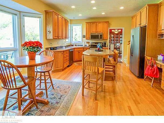 4th image of 1875 E Cricket Ln