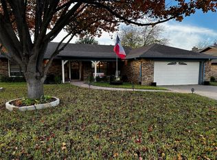 7012 Oakfield Corner Ct, North Richland Hills, TX 76182