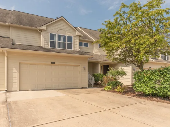 1909 Breckland Dr, Ann Arbor, MI 48108
