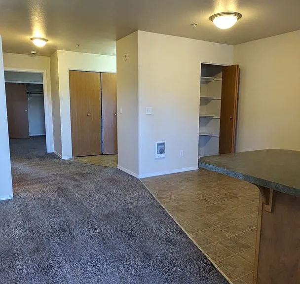 Wellesley Park Apartments — Photo 30