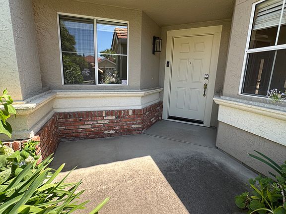 3rd image of 109 Galena Ct