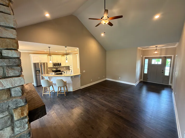 4201 Legacy Pointe St — Photo 5