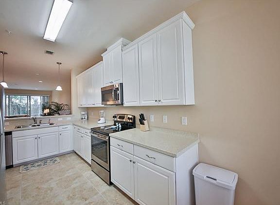 5th image of 9941 Periwinkle Preserve Ln APT 103