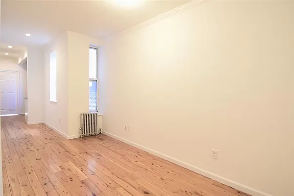 Rented by Compass | media 23