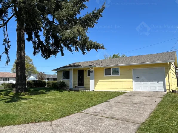 2092 Sallal Rd, Woodburn, OR 97071