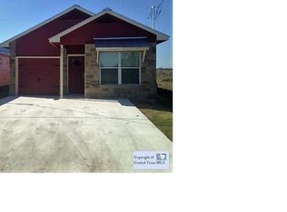 627 Orion Dr, New Braunfels, TX 78130