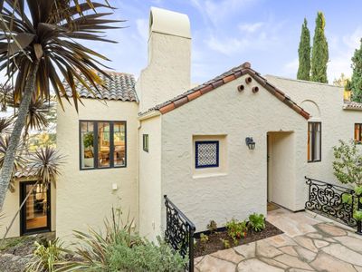 223 Exeter Ave, San Carlos, CA, 94070