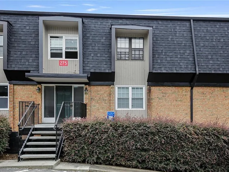 275 Winding River Dr #C — Photo 1