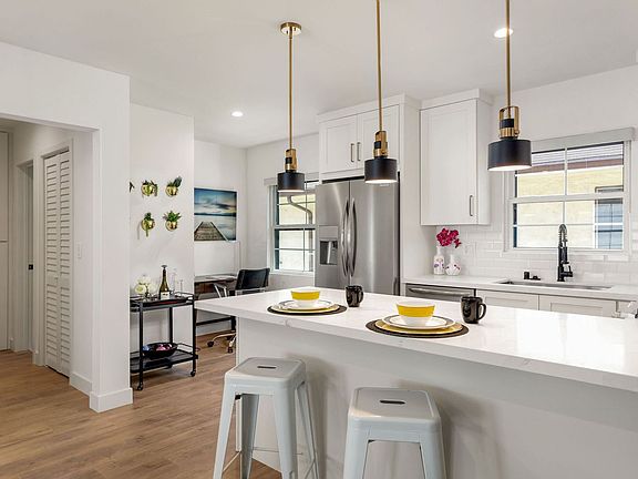 5th image of 10022 Culver Blvd #C