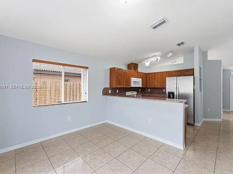 13243 SW 252nd Ln #13243 — Photo 6