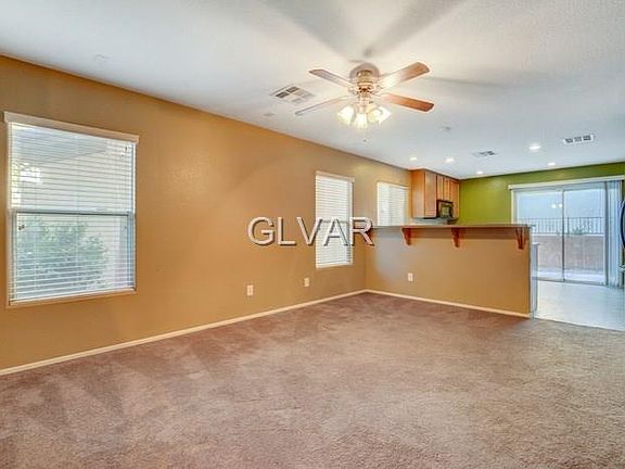 2nd image of 580 Primrose Hill Ave