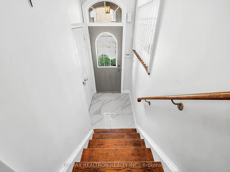 172 Vittorio De Luca Dr — Photo 3
