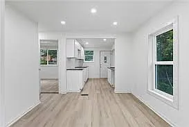 4015 Myrtle Ave — Photo 3