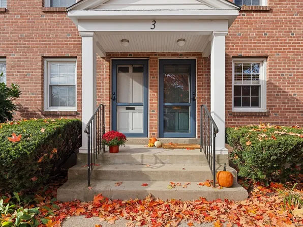 3A Pleasant Street #3A, West Hartford, CT 06107