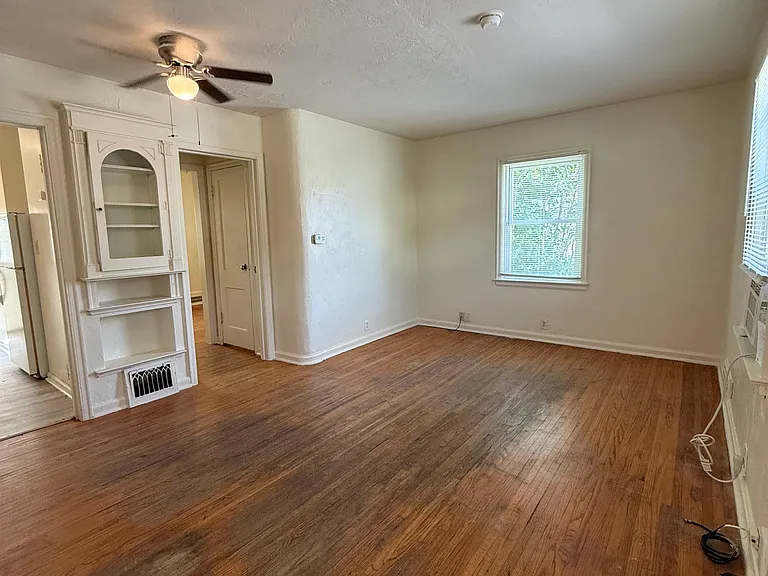 1835 S 14th St #1835 — Photo 4