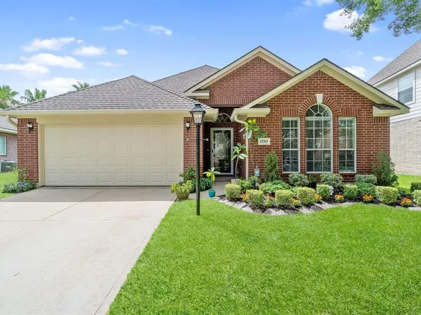 11703 Canyon Drop Dr, Tomball, TX 77377